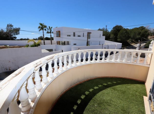 Resale - Villa - Orihuela - Villamartin