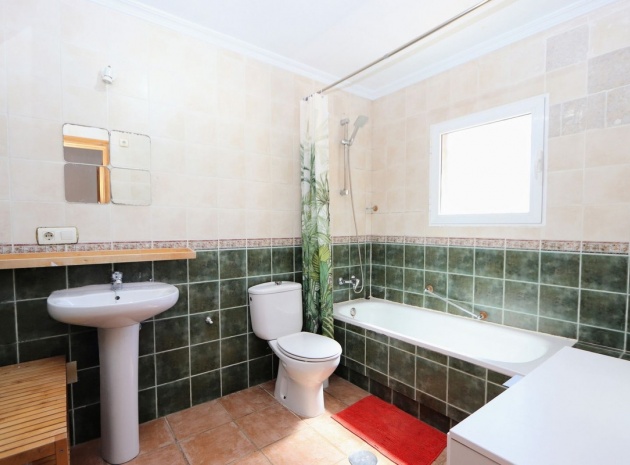 Resale - Villa - Orihuela - Villamartin