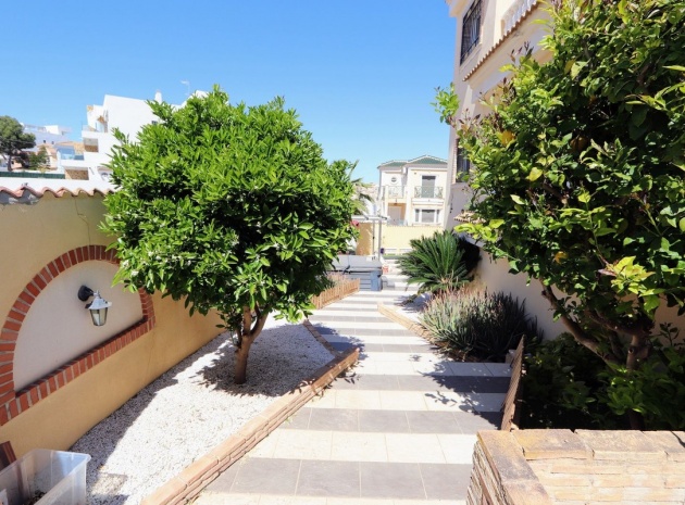 Resale - Villa - Orihuela - Villamartin