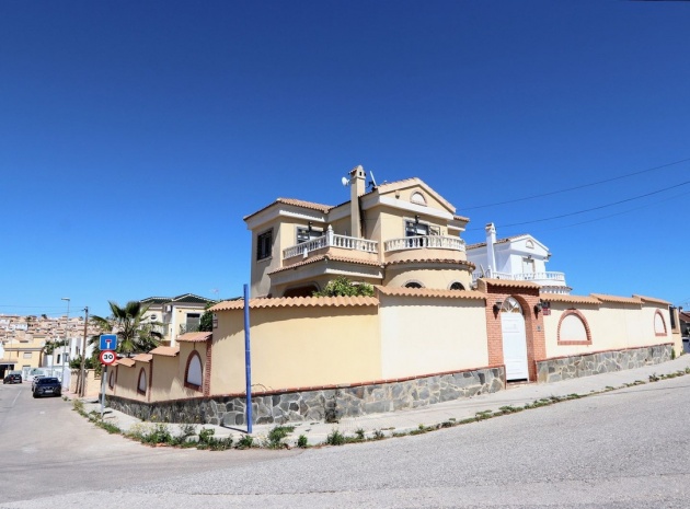 Resale - Villa - Orihuela - Villamartin