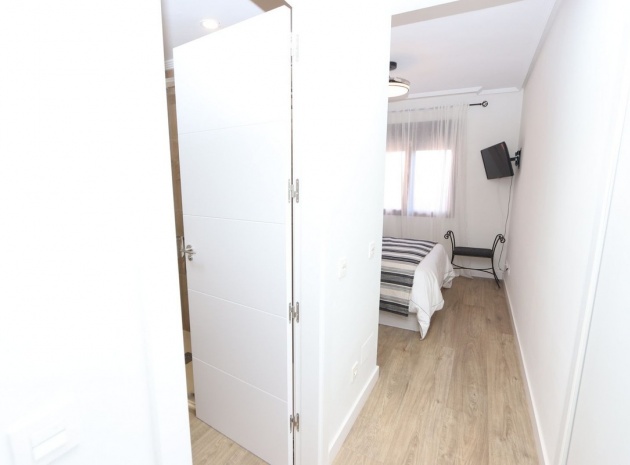 Wiederverkauf - Wohnung - Los Alcazares - Serena