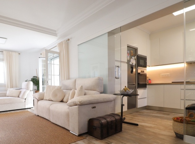 Resale - Villa - Orihuela - Villamartin