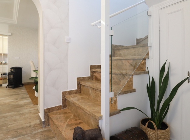 Resale - Villa - Orihuela - Villamartin