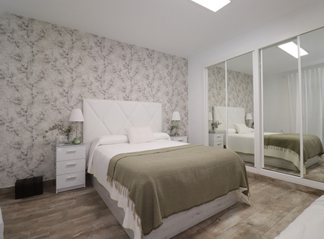 Resale - Villa - Orihuela - Villamartin