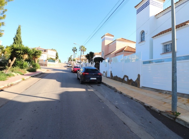 Resale - Villa - Orihuela - Villamartin