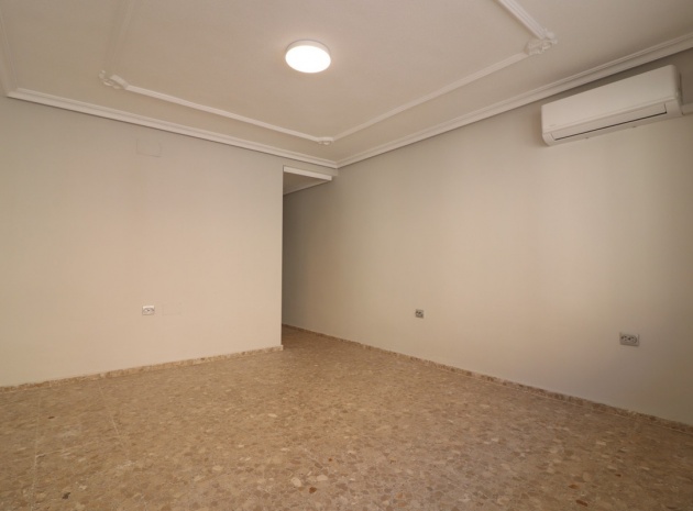 Revente - Appartement - Torrevieja - Torrevieja Centro