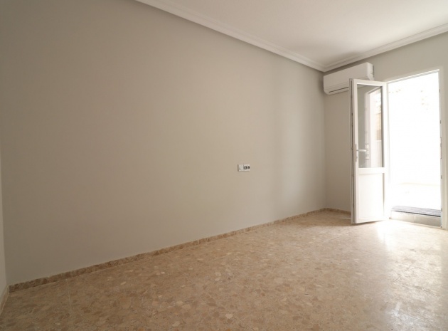 Revente - Appartement - Torrevieja - Torrevieja Centro