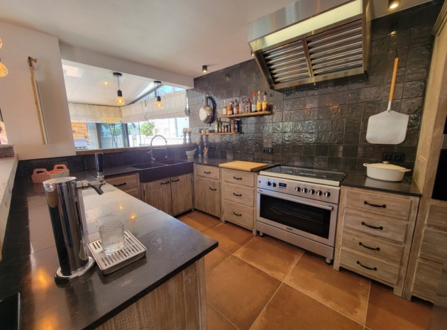 Återförsäljning - Villa - Calpe - Calpe Centro