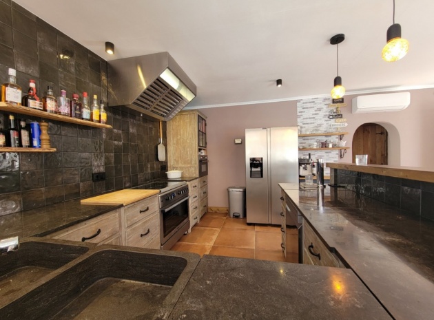 Återförsäljning - Villa - Calpe - Calpe Centro