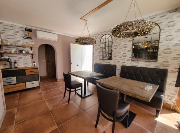 Återförsäljning - Villa - Calpe - Calpe Centro