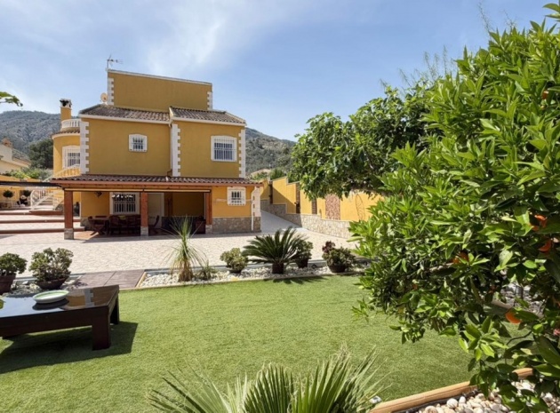 Återförsäljning - Villa - Orihuela - Orihuela Centro