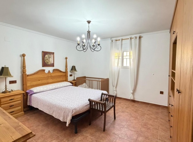 Återförsäljning - Villa - Orihuela - Orihuela Centro