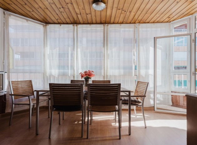 Resale - Apartment - Torrevieja - Torrevieja Centro