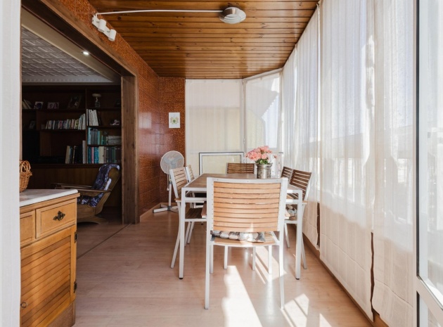 Resale - Apartment - Torrevieja - Torrevieja Centro