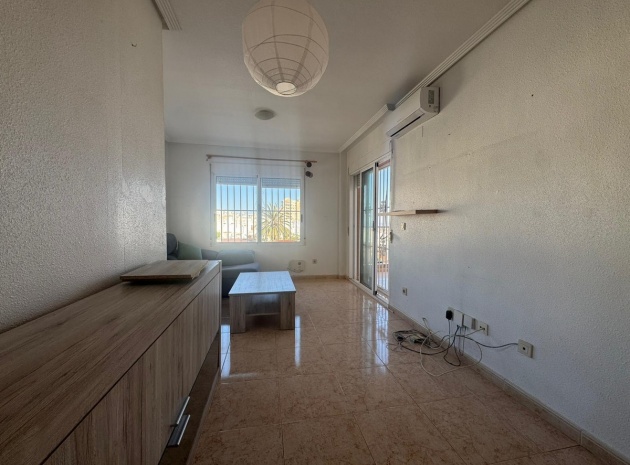 Återförsäljning - Lägenhet - Torrevieja - La Mata