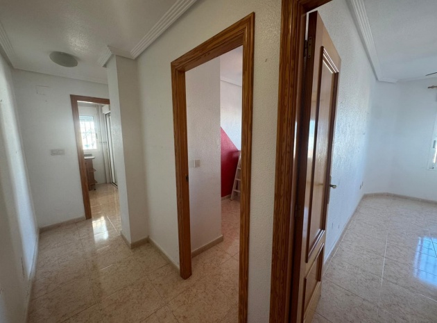 Återförsäljning - Lägenhet - Torrevieja - La Mata