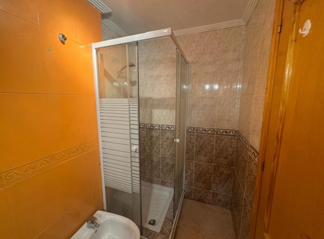 Återförsäljning - Lägenhet - Torrevieja - La Mata
