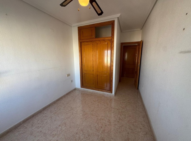 Återförsäljning - Lägenhet - Torrevieja - La Mata