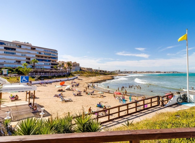 Återförsäljning - Lägenhet - Torrevieja - La Mata