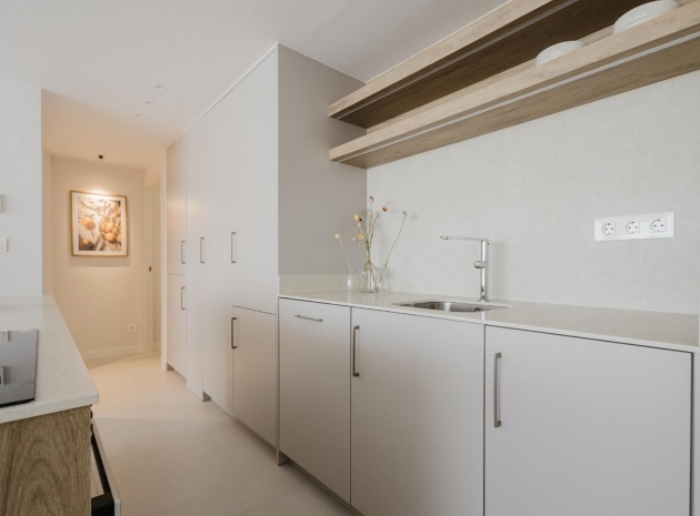 Resale - Apartment - Torrevieja - Torrevieja Centro