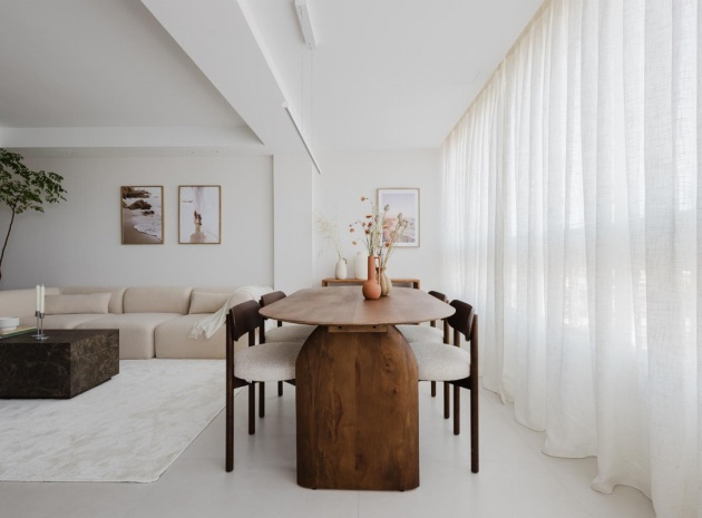 Resale - Apartment - Torrevieja - Torrevieja Centro