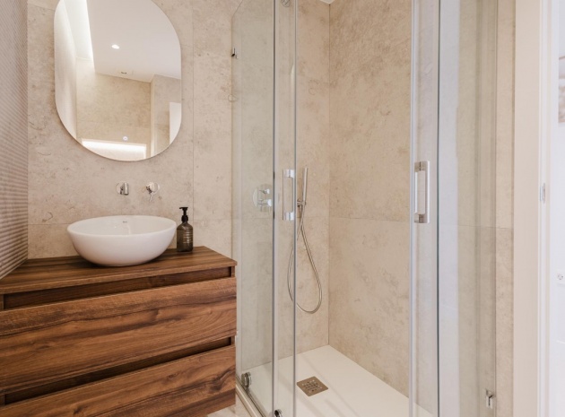 Resale - Apartment - Torrevieja - Torrevieja Centro