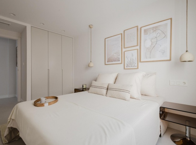 Resale - Apartment - Torrevieja - Torrevieja Centro