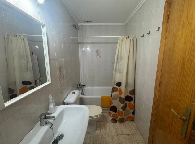 Wederverkoop - Appartement - Torrevieja - Torrevieja Centro
