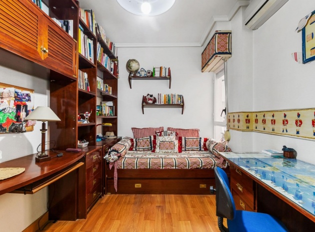 Wederverkoop - Appartement - Torrevieja - Torrevieja Centro