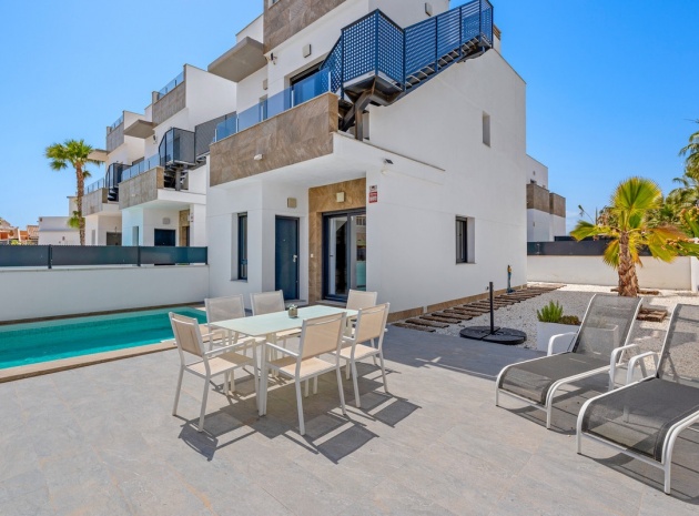 Resale - Villa - Torrevieja - Torrevieja Centro
