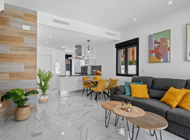 Resale - Villa - Torrevieja - Torrevieja Centro