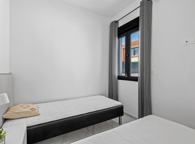 Resale - Villa - Torrevieja - Torrevieja Centro