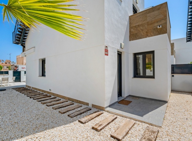 Resale - Villa - Torrevieja - Torrevieja Centro