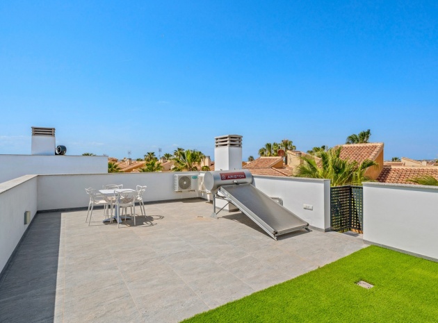 Resale - Villa - Torrevieja - Torrevieja Centro