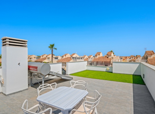 Resale - Villa - Torrevieja - Torrevieja Centro