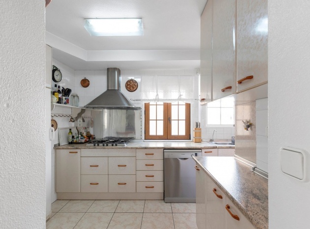 Wiederverkauf - Wohnung - Torrevieja - Torrevieja Centro