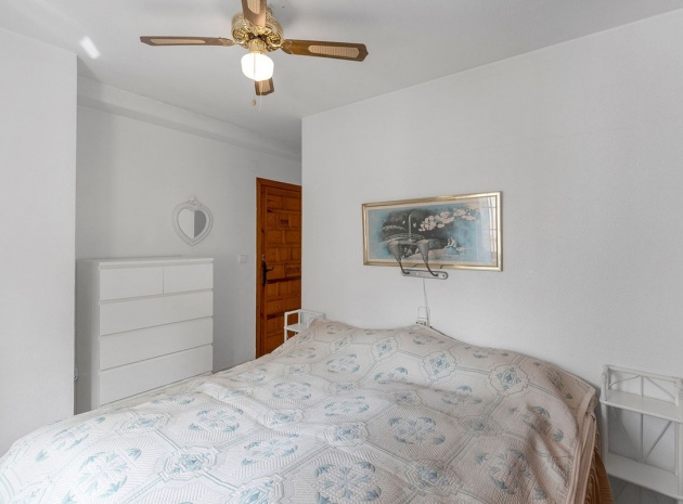 Wiederverkauf - Wohnung - Torrevieja - Torrevieja Centro