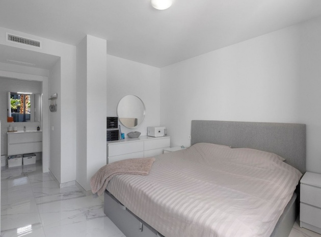Återförsäljning - Lägenhet - Orihuela - Orihuela Costa