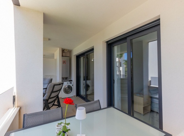 Återförsäljning - Lägenhet - Orihuela - Orihuela Costa