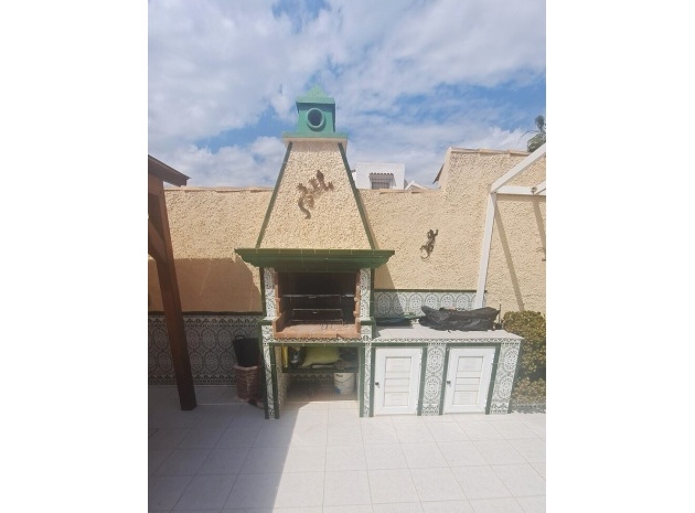 Resale - Villa - Orihuela - Villamartin