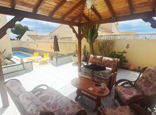 Resale - Villa - Orihuela - Villamartin