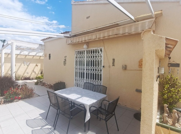 Resale - Villa - Orihuela - Villamartin