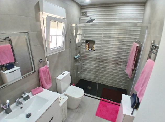Resale - Villa - Orihuela - Villamartin