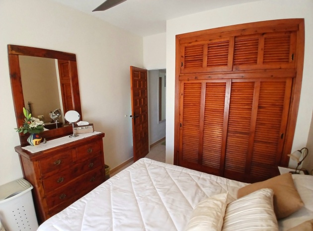 Resale - Villa - Orihuela - Villamartin