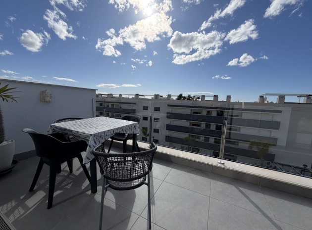 Resale - Apartment - Orihuela - Villamartin