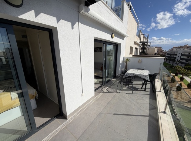 Resale - Apartment - Orihuela - Villamartin