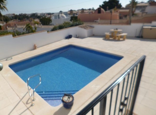Resale - Villa - Orihuela - Villamartin
