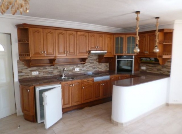 Resale - Villa - Orihuela - Villamartin