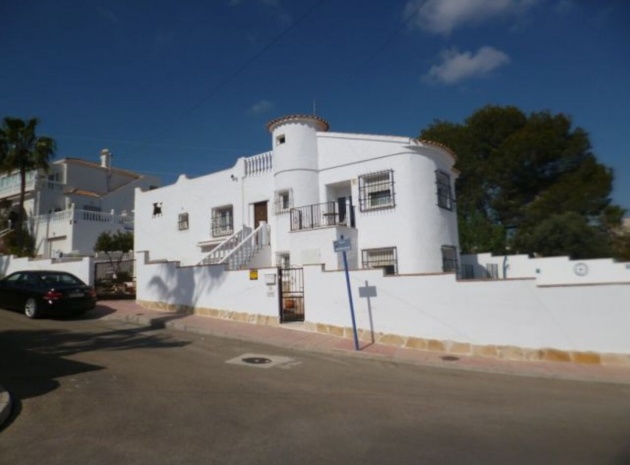 Resale - Villa - Orihuela - Villamartin