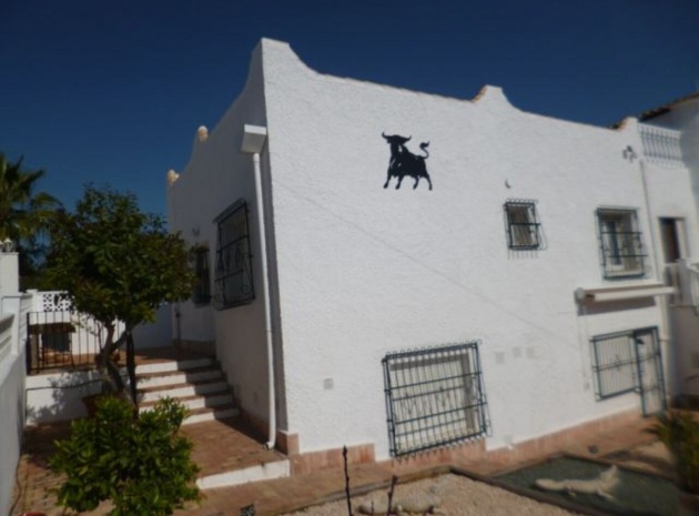 Resale - Villa - Orihuela - Villamartin